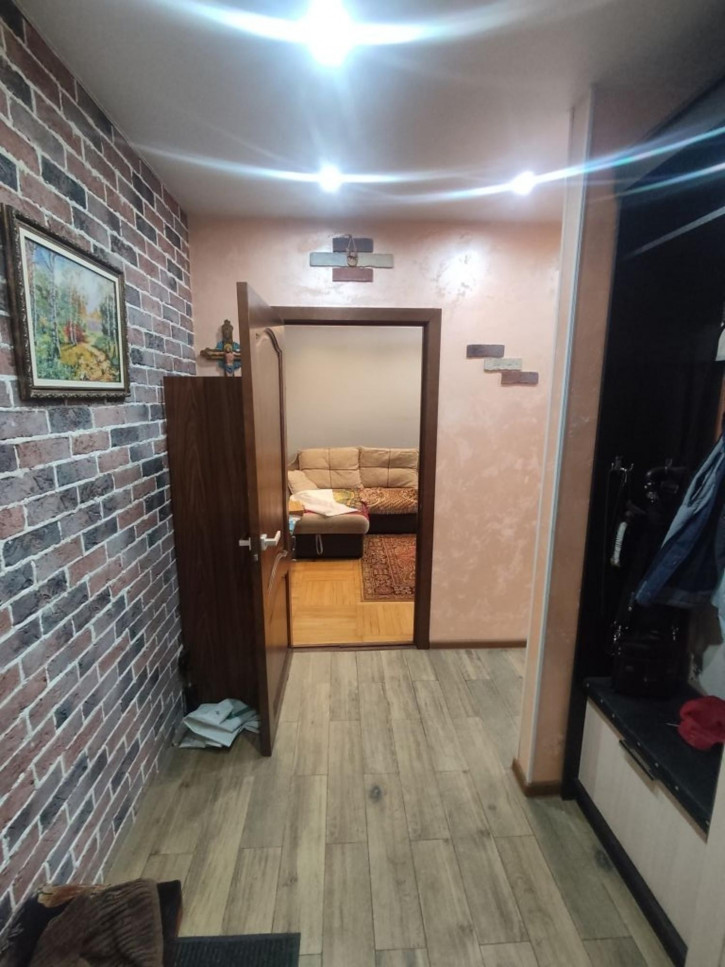 1-комн квартира Артема Сергеева ул, 78