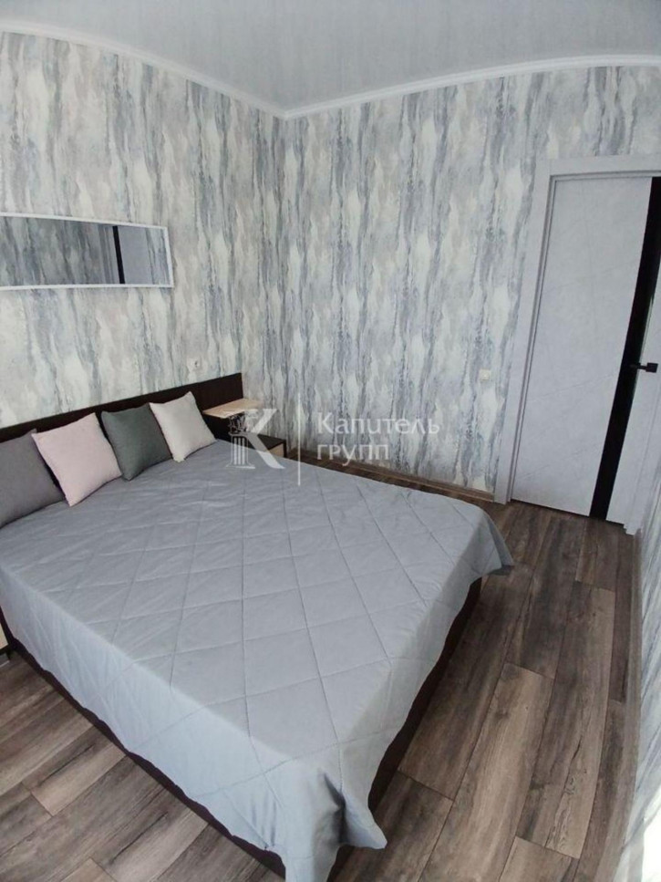 1-комн квартира ул Революции, 228к3