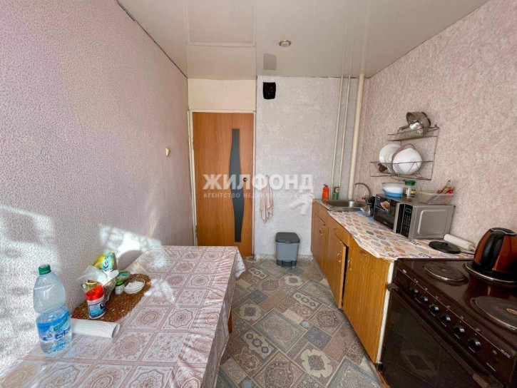 3-комн квартира Лауреатов улица, д.51