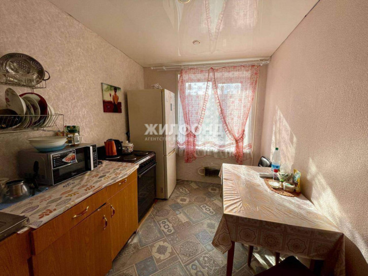 3-комн квартира Лауреатов улица, д.51