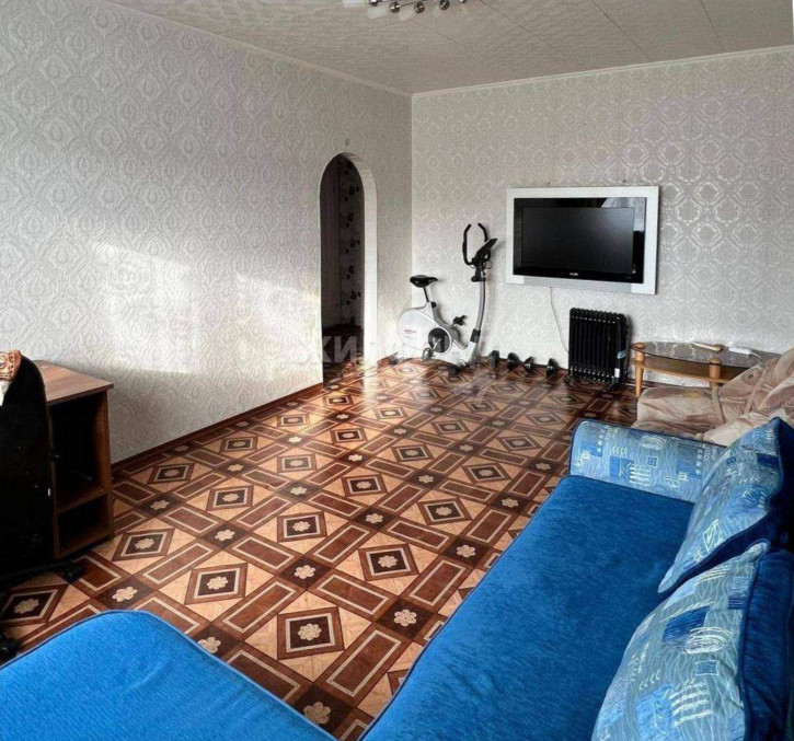 3-комн квартира Ленинградская улица, д.12