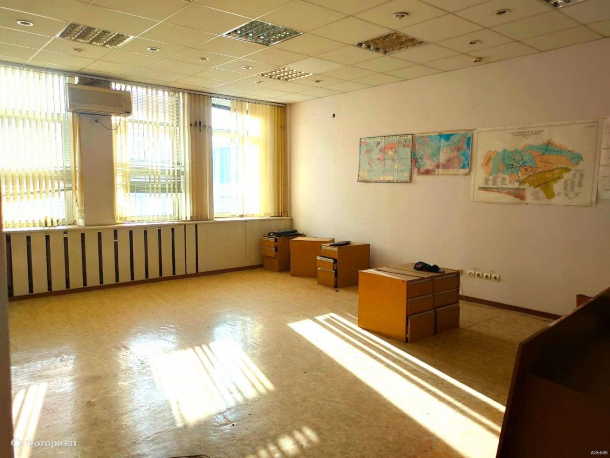 Сдать офис, помещение под офис за 450 000 рублей на Крайняя ул, 129