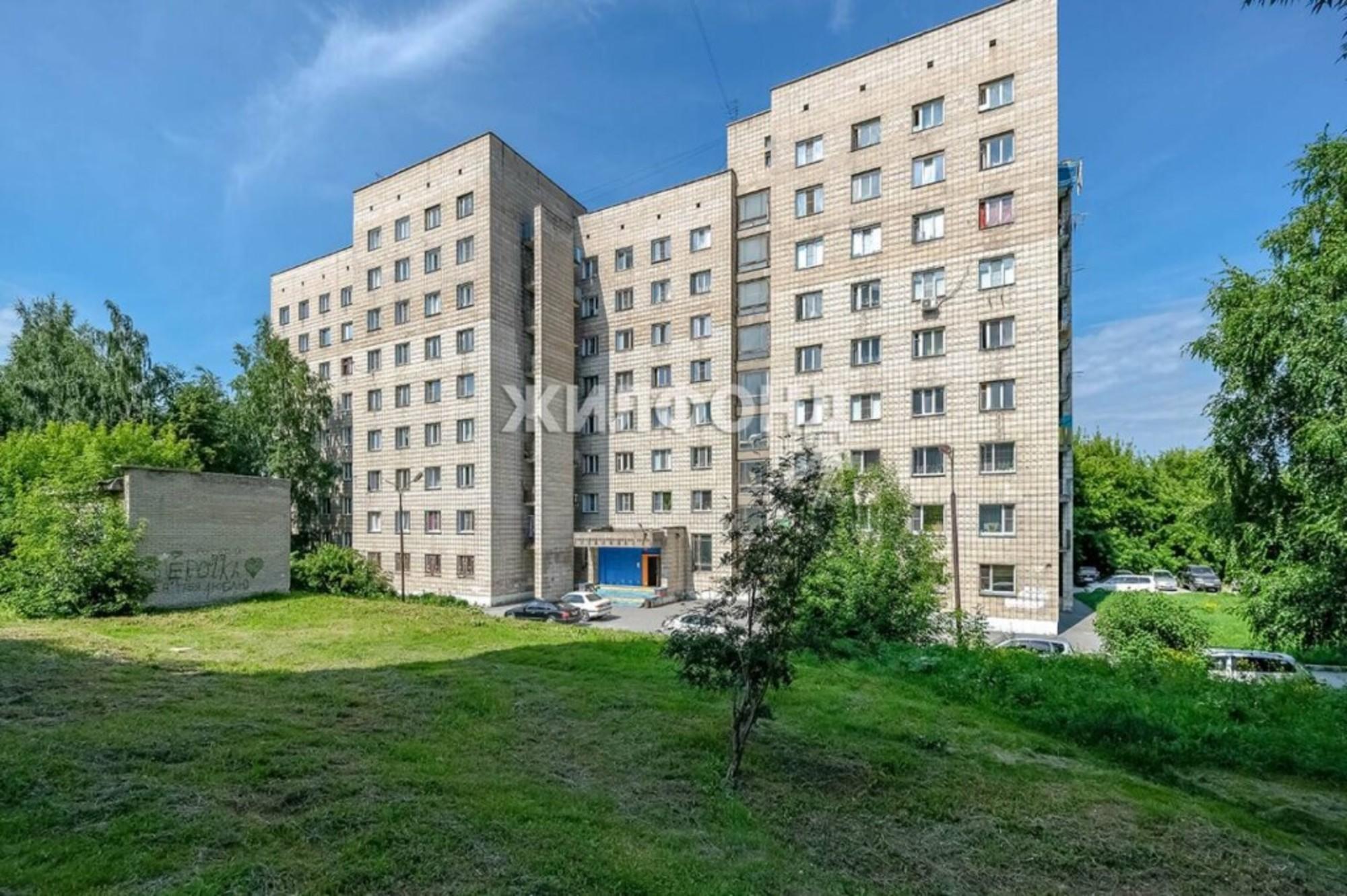 Купить комнату за 2 200 000 рублей на Богдана Хмельницкого, 107/1
