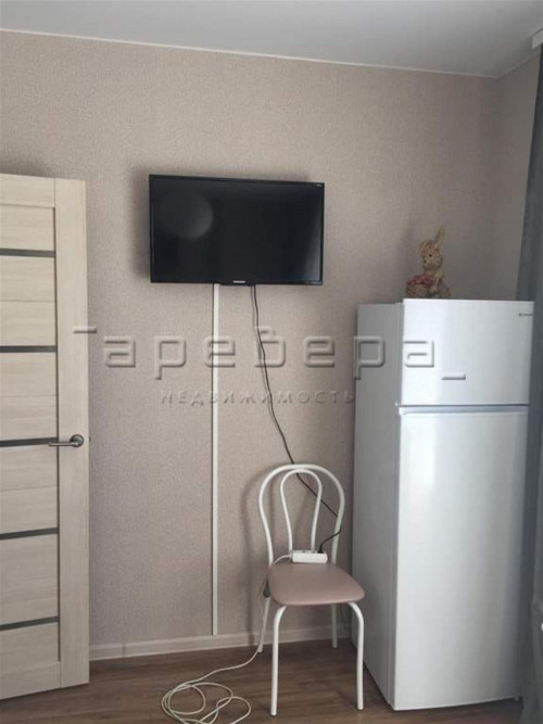 Аренда 1-комн квартиры Петра Ломако, 4