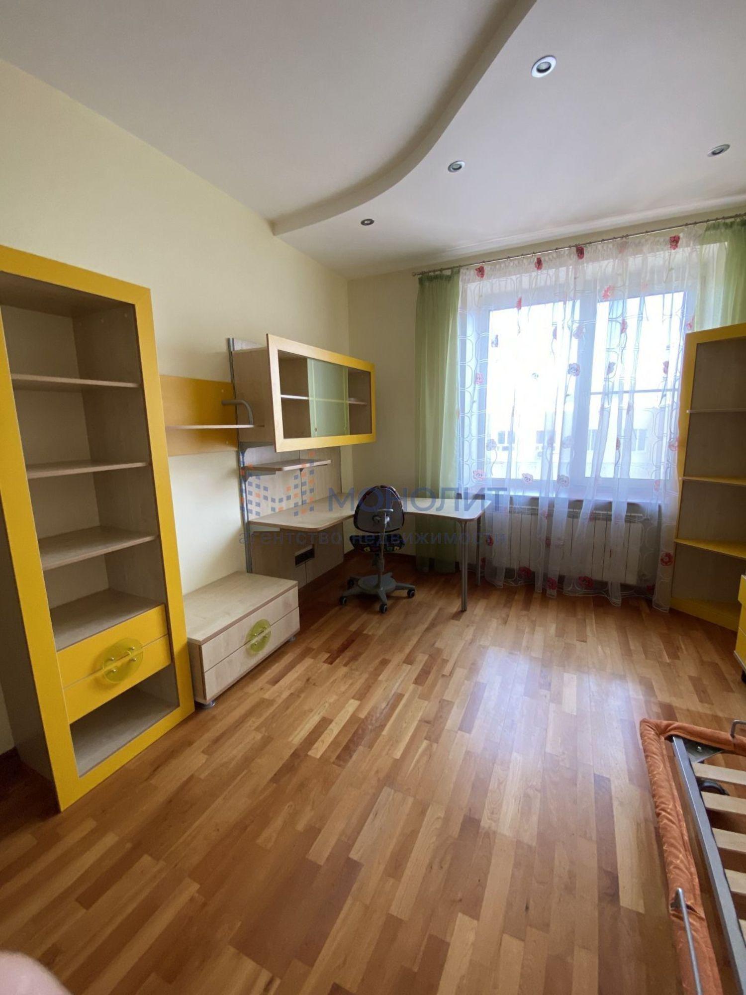 Купить квартиру за 29 000 000 рублей на Университетский пер,  5а