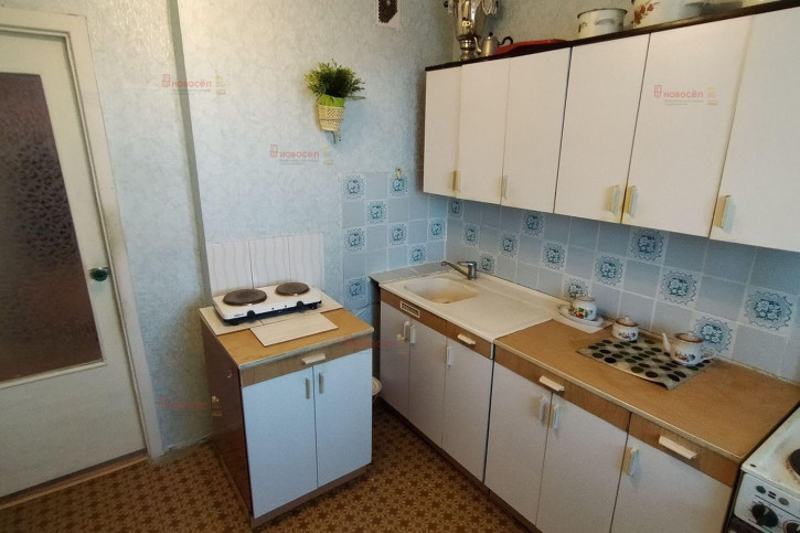 2-комн квартира Емлина 11