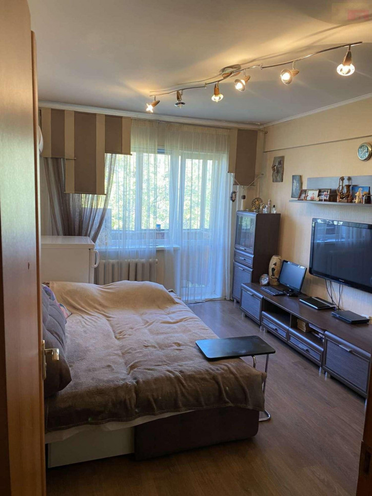 3-комн квартира Николая Панова улица, 38