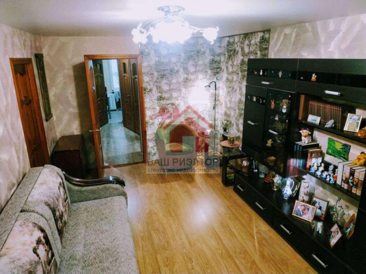 3-комн квартира Свободы улица, 228