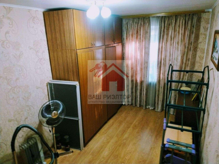 3-комн квартира Свободы улица, 228