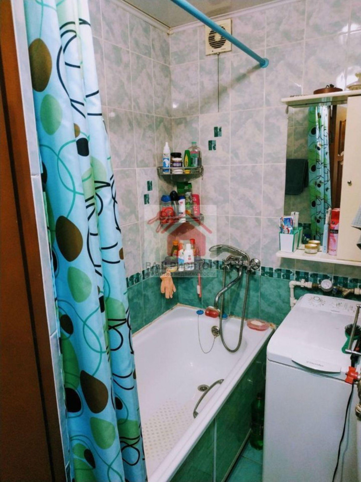 3-комн квартира Свободы улица, 228