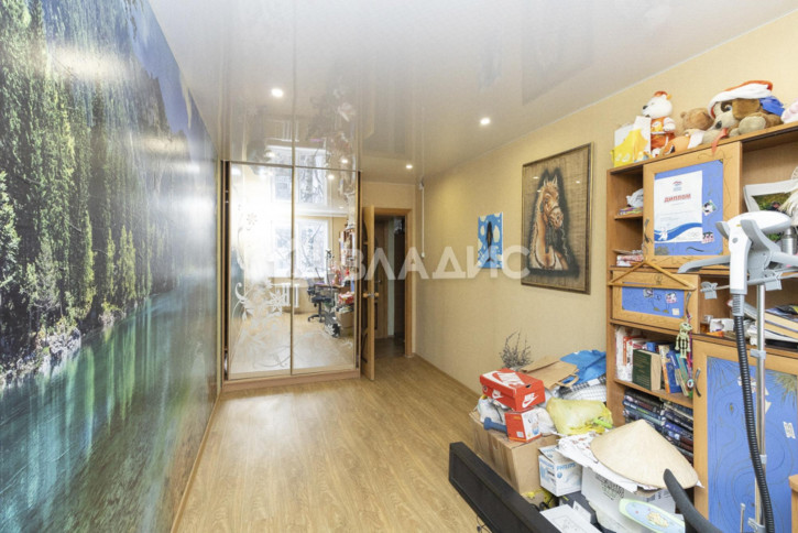 3-комн квартира улица Балакирева