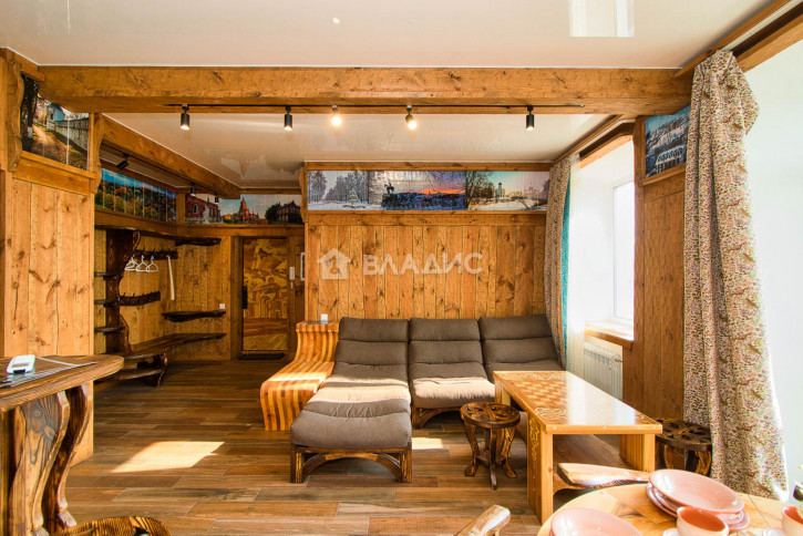 2-комн квартира улица Гагарина