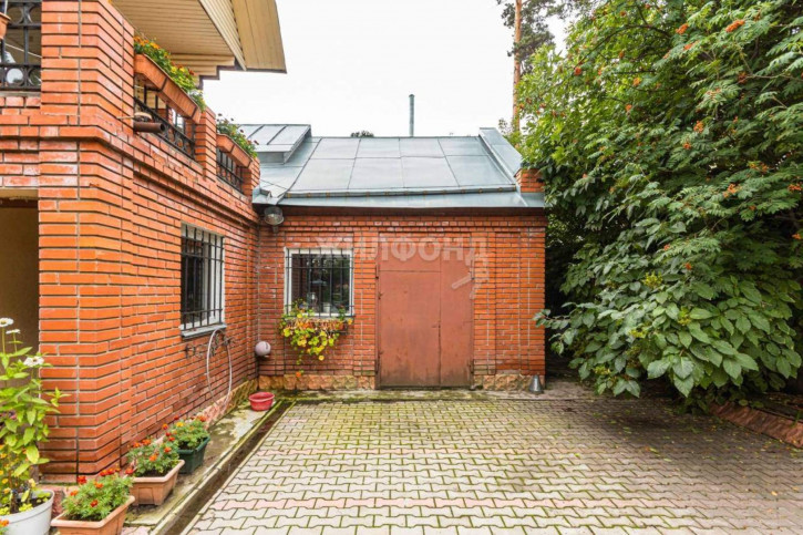 Коттедж/дом Школьная улица, д.14б Коттедж/дом Школьная улица, д.14б