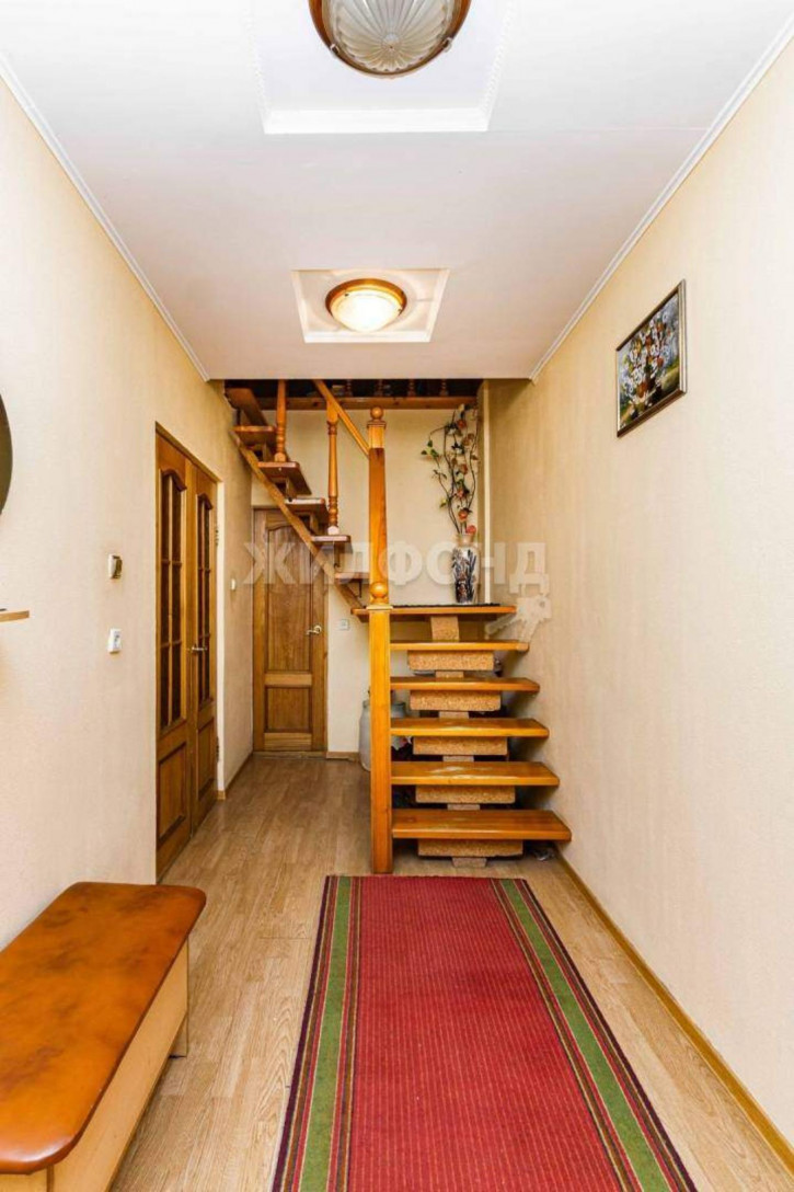 Коттедж/дом Школьная улица, д.14б Коттедж/дом Школьная улица, д.14б