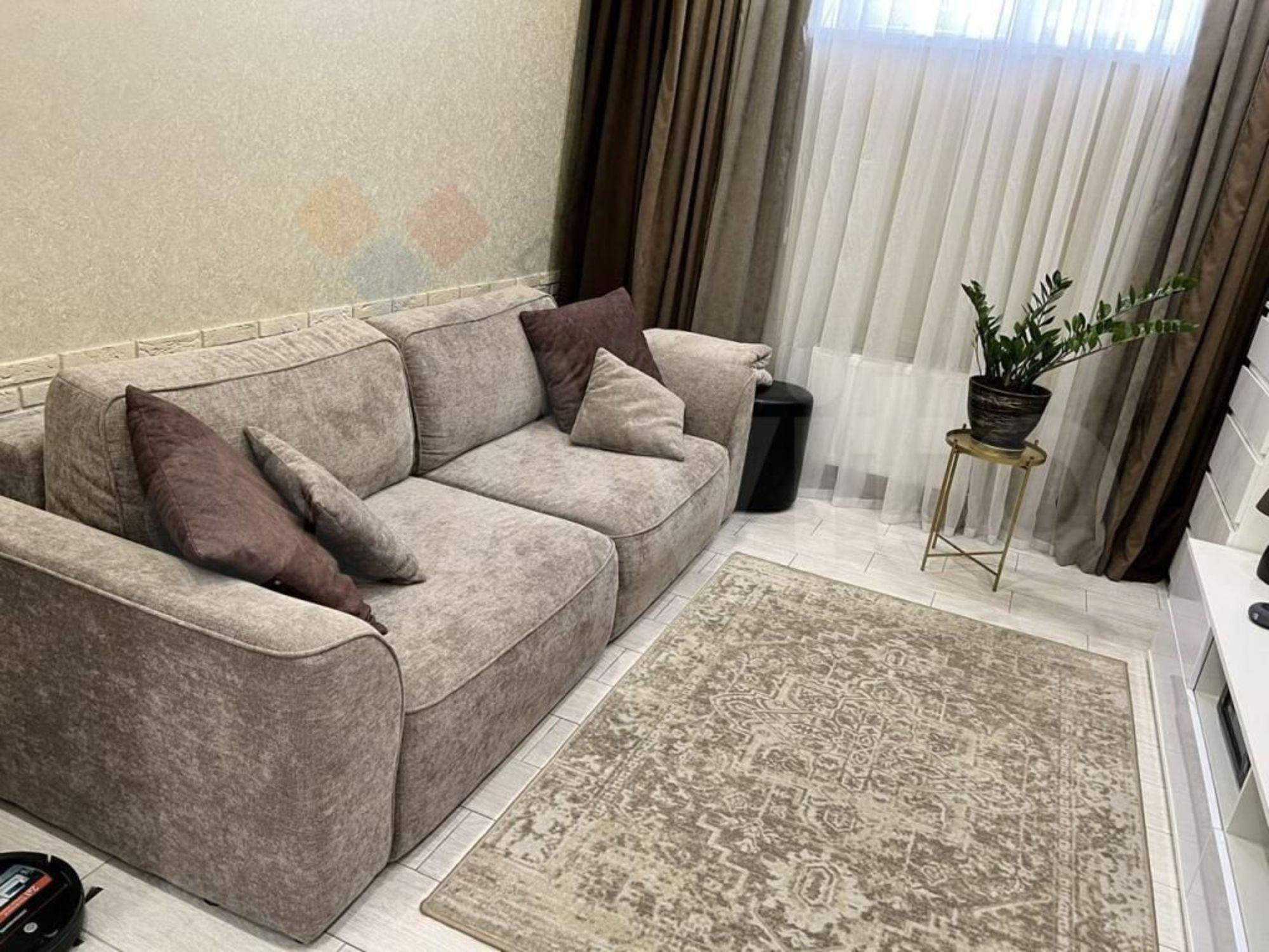 Купить квартиру за 4 800 000 рублей на Генерала Петрова ул, 27