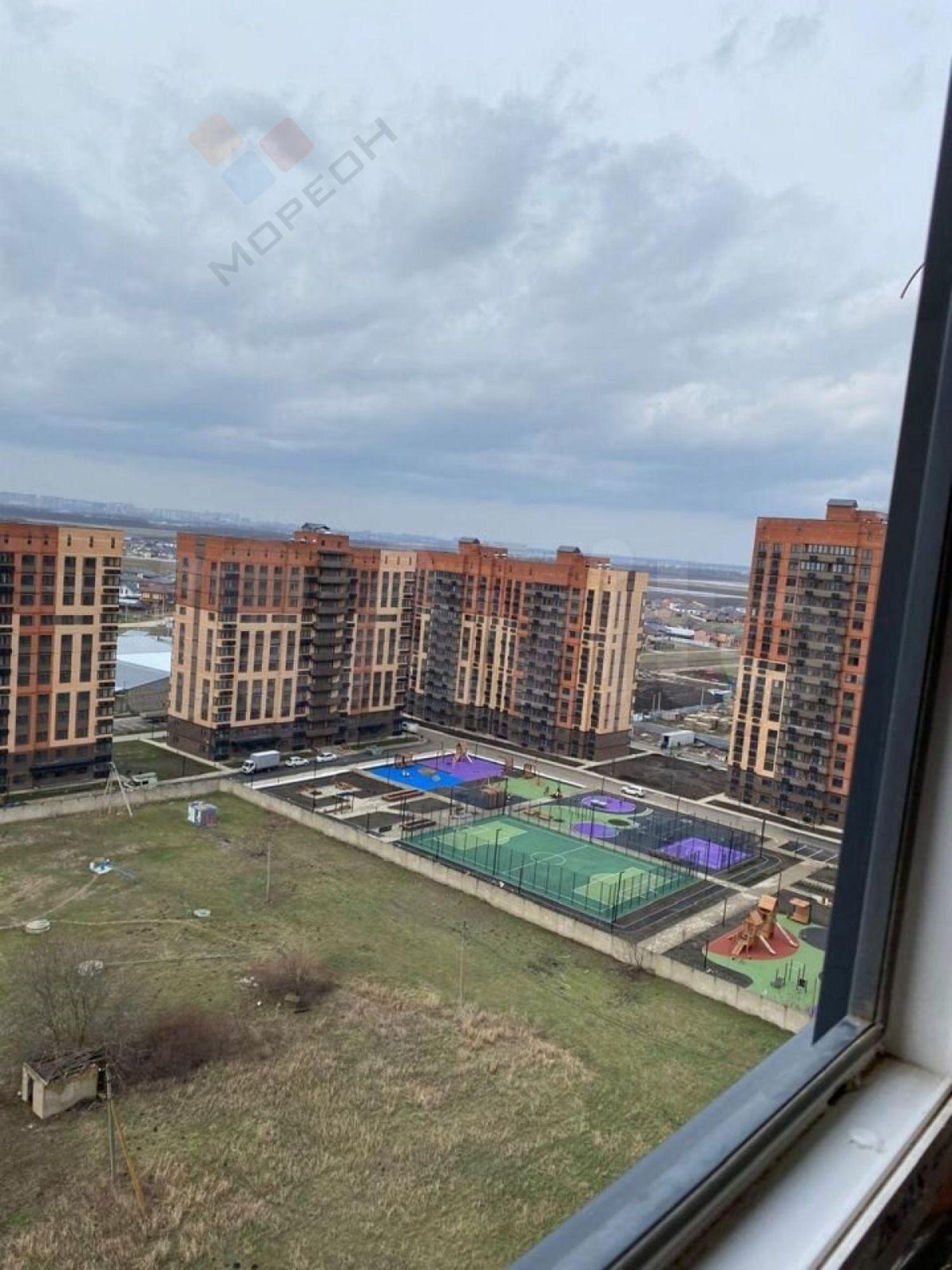 Купить квартиру за 5 000 000 рублей на Владимира Жириновского ул, 1/к1