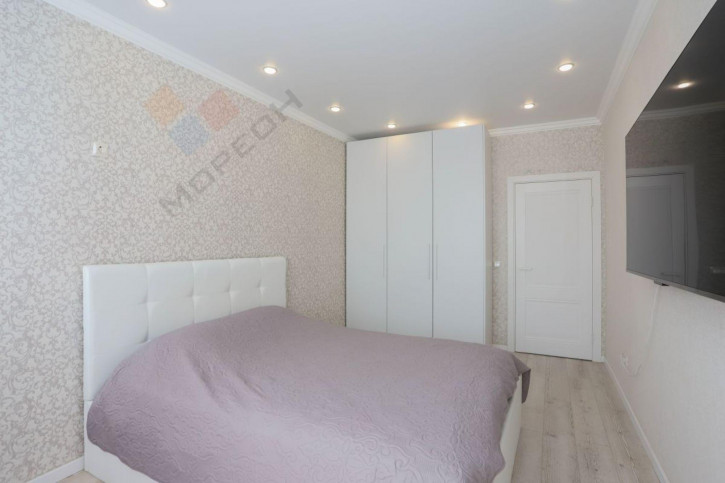 2-комн квартира Таманская ул, 130/3 2-комн квартира Таманская ул, 130/3