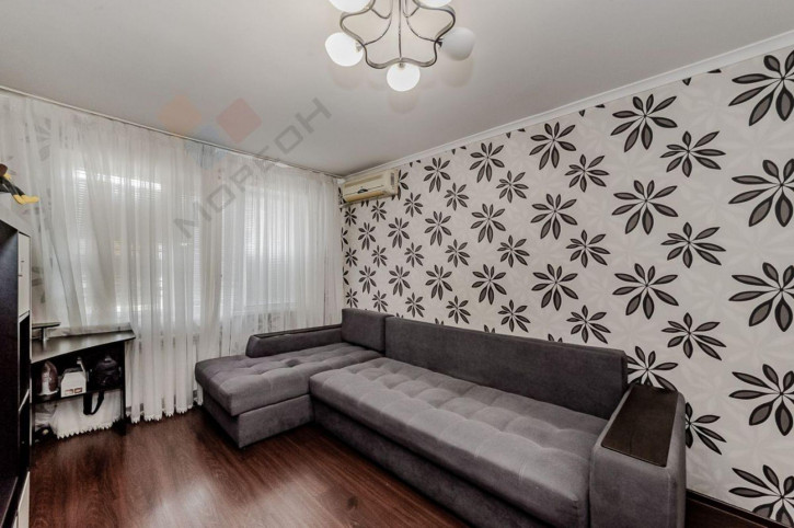 2-комн квартира Азовская ул, 16