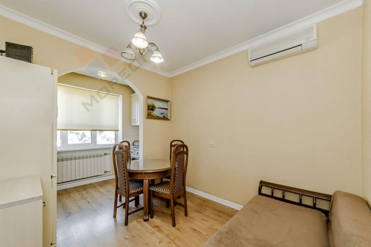 2-комн квартира Заполярная ул, 109