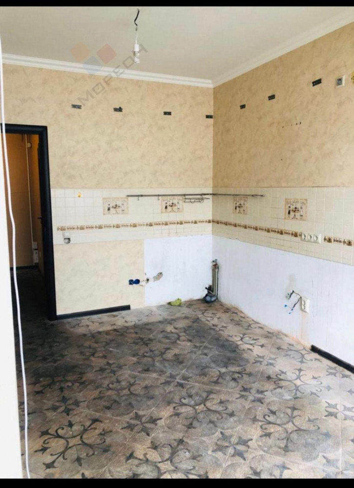 4-комн квартира им. Сергея Есенина ул, 84Б