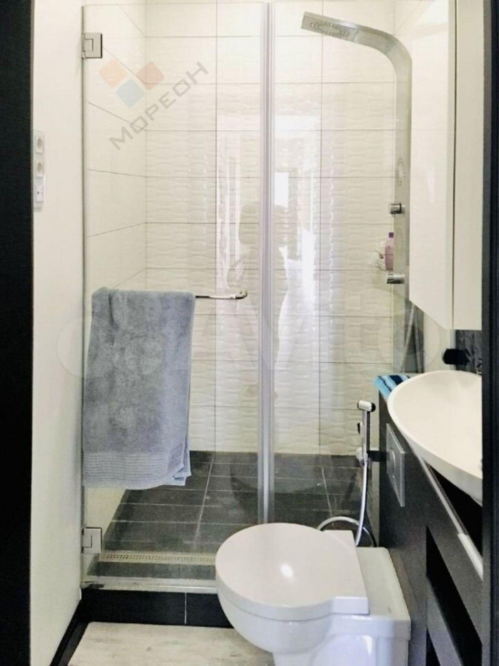 4-комн квартира Володи Головатого ул, 172