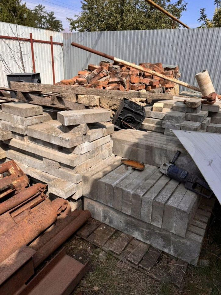 Коттедж/дом Братская ул, 41 Коттедж/дом Братская ул, 41