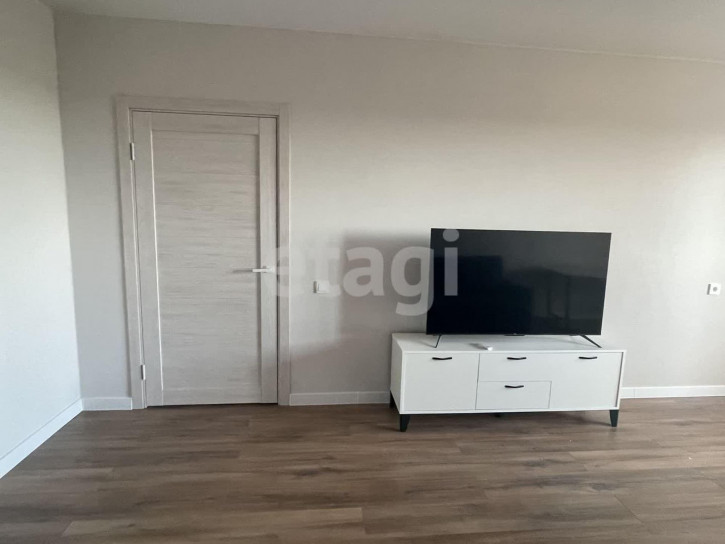 1-комн квартира Олега Юрасова, 7 1-комн квартира Олега Юрасова, 7