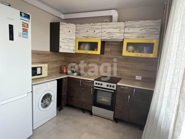 1-комн квартира Олега Юрасова, 7 1-комн квартира Олега Юрасова, 7