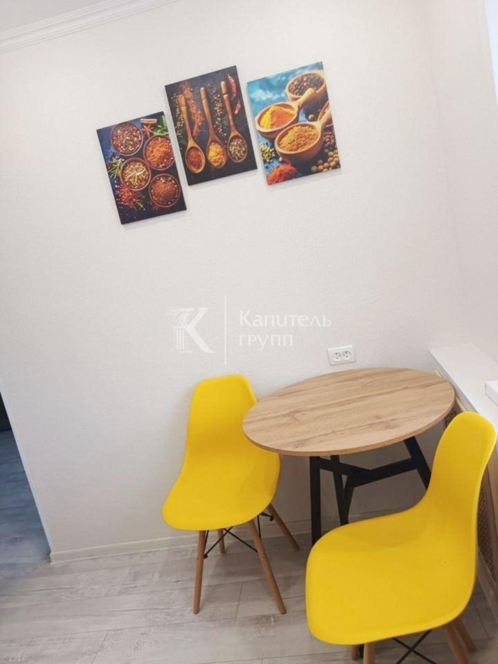 3-комн квартира проезд Геологоразведчиков, 1