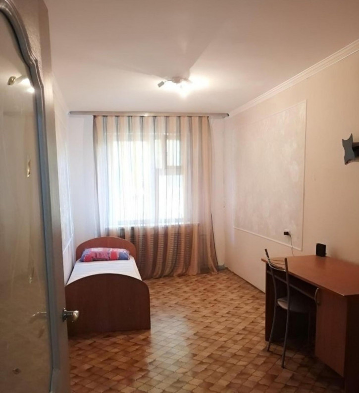 3-комн квартира проезд Геологоразведчиков, 43