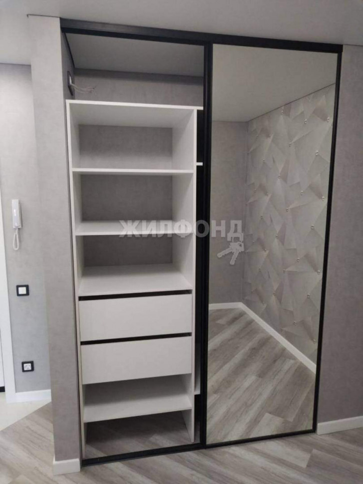 1-комн квартира Суворова улица, д.122в 1-комн квартира Суворова улица, д.122в