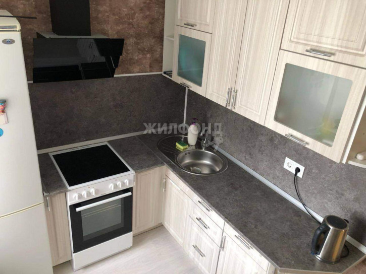 1-комн квартира Лауреатов улица, д.37 1-комн квартира Лауреатов улица, д.37