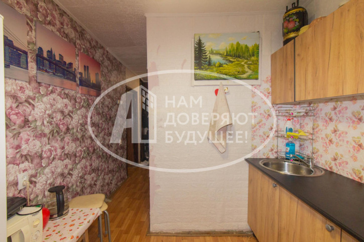 2-комн квартира улица Гагарина, 15