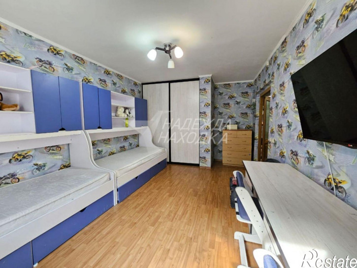 4-комн квартира Верхне-Морская ул, 21