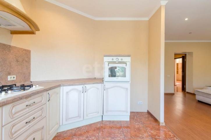 4-комн квартира улица Ветошкина, 5