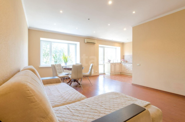 4-комн квартира улица Ветошкина, 5