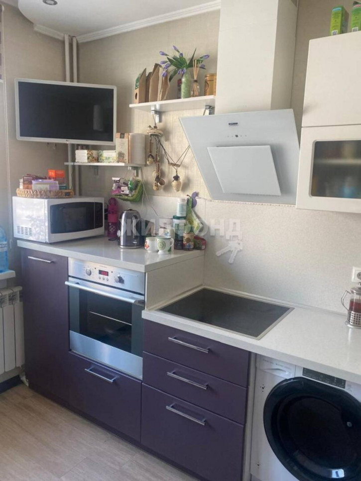 2-комн квартира Депутатская, 58