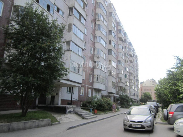 2-комн квартира Депутатская, 58