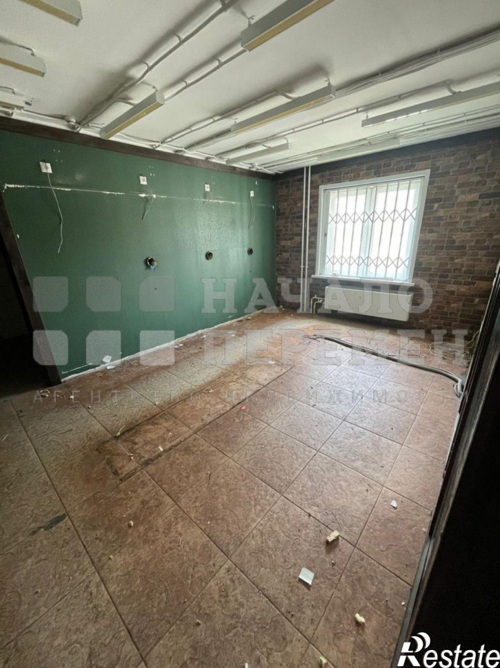 Торговое помещение Титова ул, 264 Торговое помещение Титова ул, 264