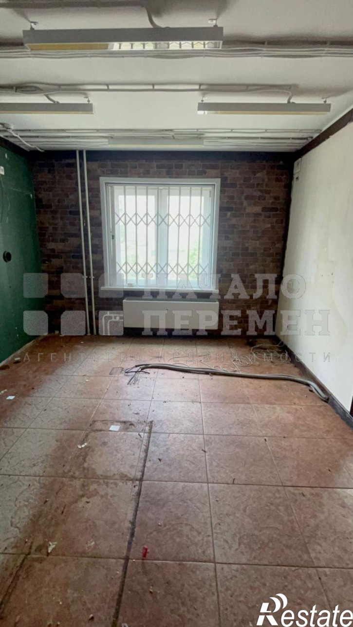 Торговое помещение Титова ул, 264 Торговое помещение Титова ул, 264