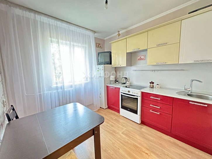3-комн квартира Мира улица, д.22А