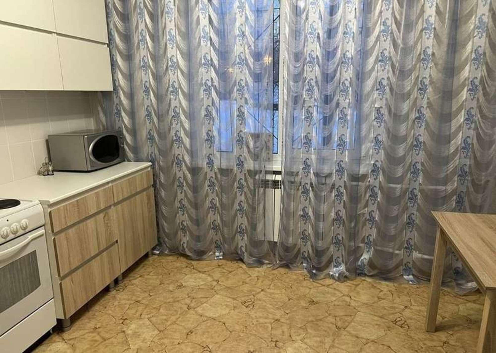 Сдать квартиру за 18 500 рублей на Демократическая улица, 12