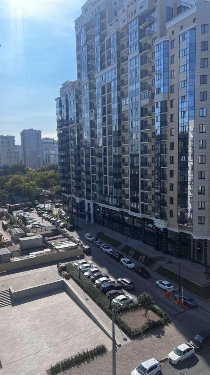 3-комн квартира Молодогвардейская улица, 207 3-комн квартира Молодогвардейская улица, 207