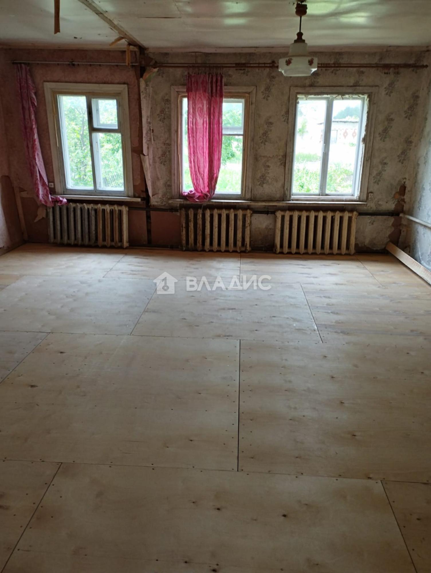 Купить дачу, дом, коттедж за 600 000 рублей на Трудовая улица
