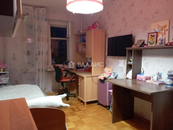 4-комн квартира Добросельская улица