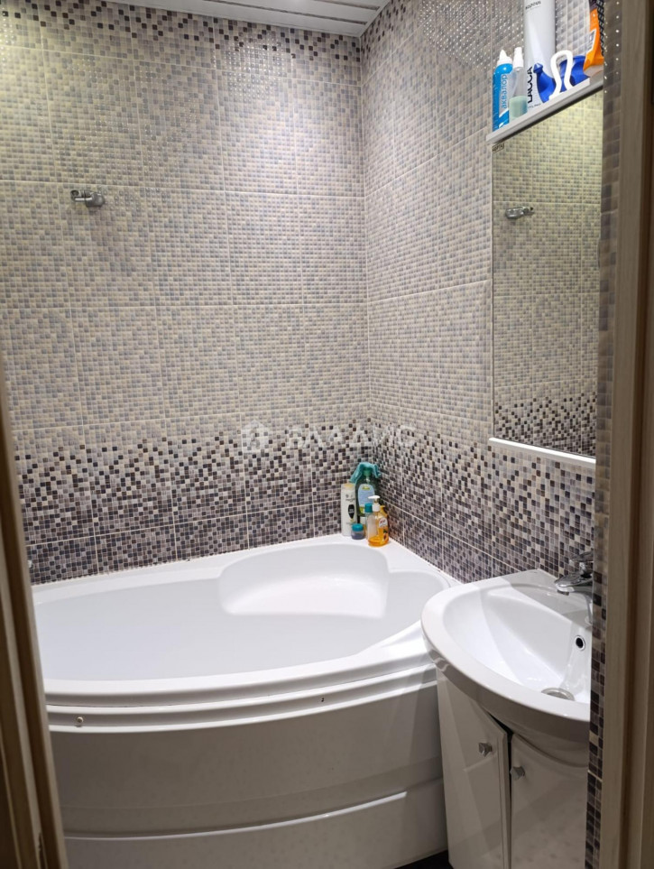 2-комн квартира улица Институтский городок