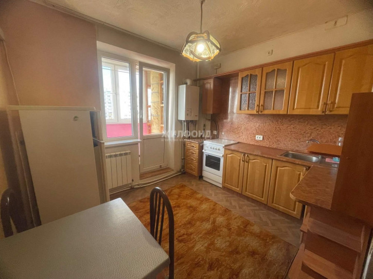 3-комн квартира Есенина улица, д.46