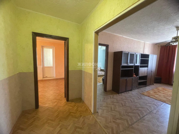 3-комн квартира Есенина улица, д.46