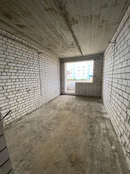 Продажа 2-комн квартиры Парижской Коммуны ул, 21