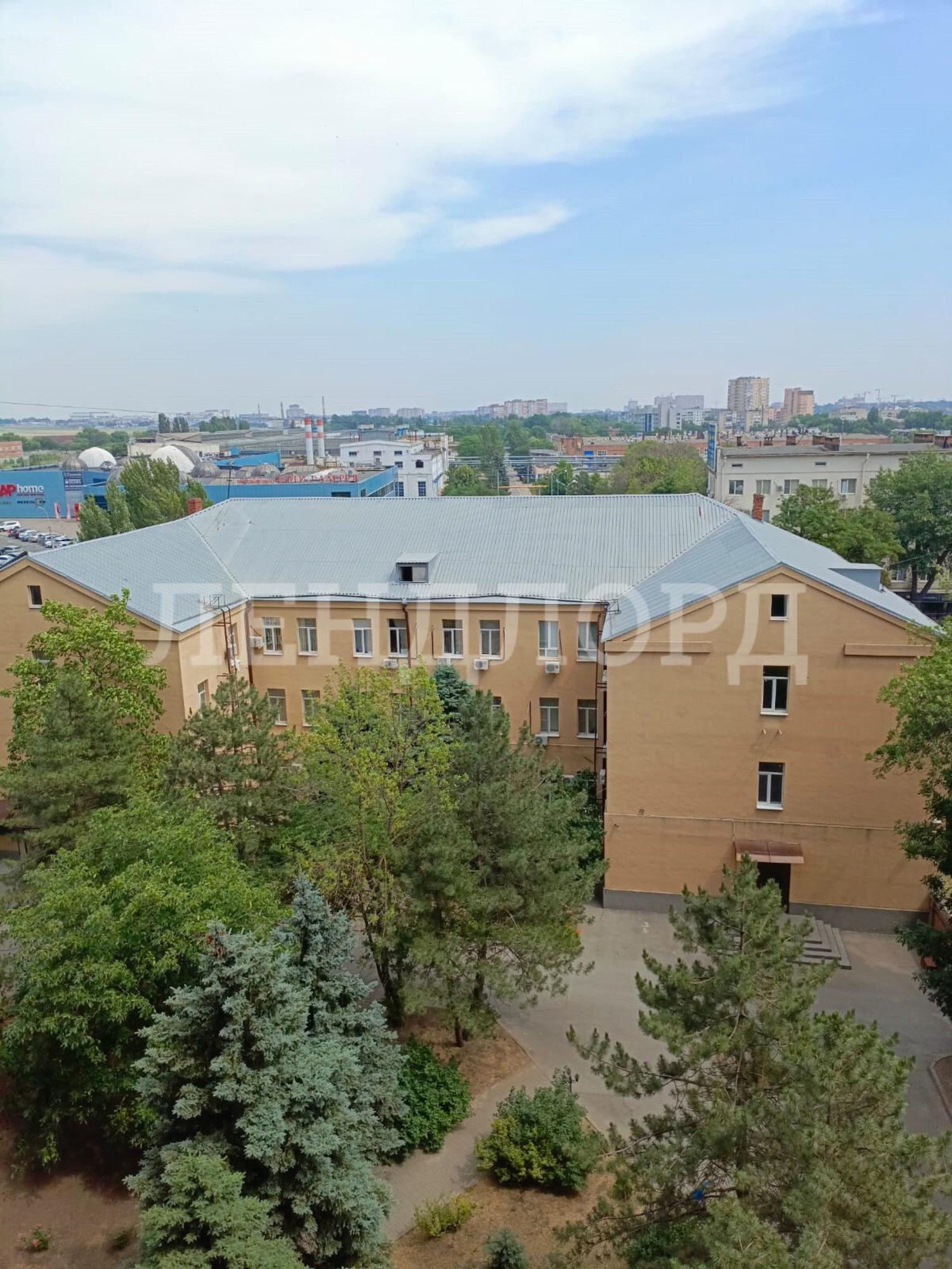 Купить студию за 4 200 000 рублей на улица Герасименко, 17/1
